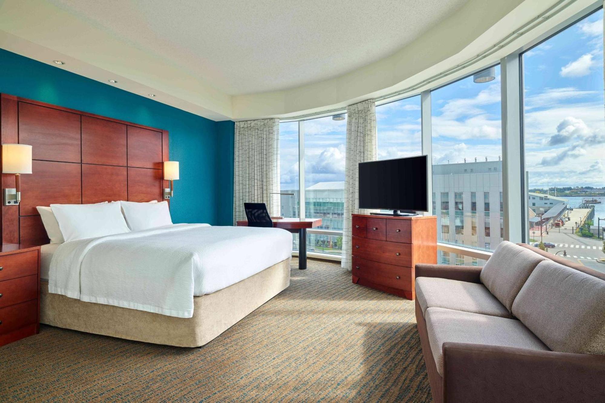 Downtown Waterfront 3* Portland