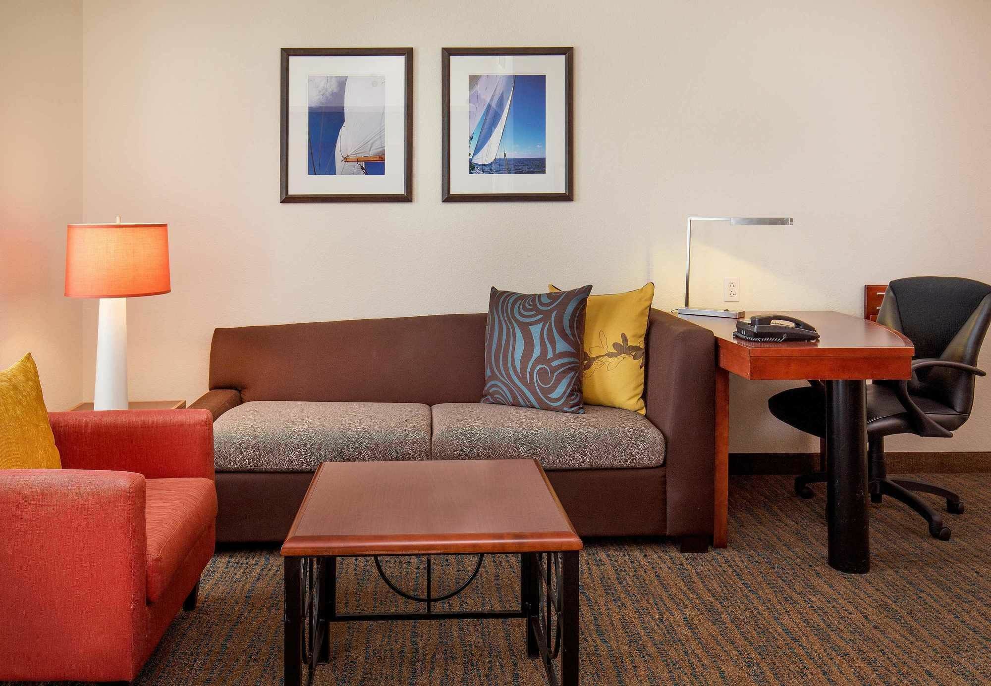 Hotel Downtown Waterfront